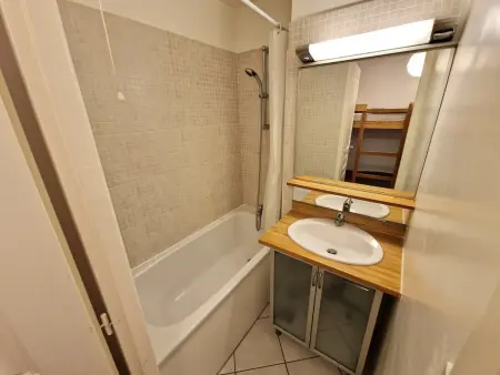 Charmant 2 pièces avec coin montagne, 4/6 personnes, 32 m², balcon sud, à Modane - Photo 4