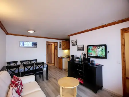 Beau 3 pièces, 2 chambres, accès direct pistes, Appartement 4 personnes à Les Menuires : photo 2