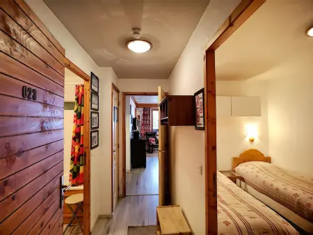 Beau 3 pièces, 2 chambres, accès direct pistes, Appartement 4 personnes à Les Menuires : photo 12