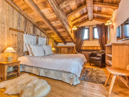 Appartement 81m² Courchevel 1850, balcon, baignoire balnéo : photo 3