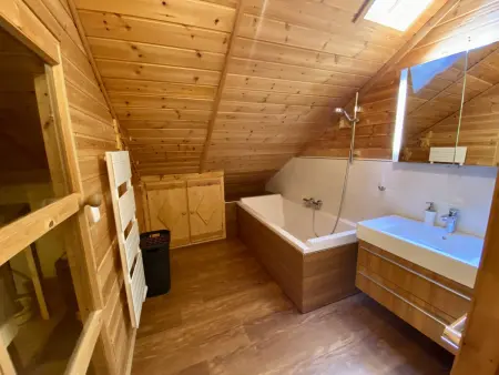 Haut de chalet 100m² avec sauna aux Angles, 6 pers. : photo 10