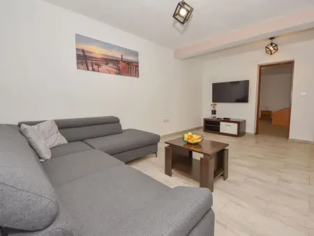 Maison 4all Maslenica : 10 pers, piscine privée : photo 16