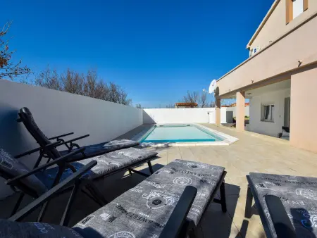 Maison 4all Maslenica : 10 pers, piscine privée : photo 30