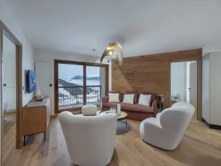 Appartement moderne proche des pistes avec parking à Courchevel : photo 3