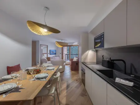 Appartement moderne proche des pistes avec parking à Courchevel : photo 5