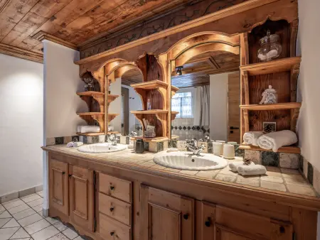 Chalet Courchevel 1850 : 5 chambres, piscine et spa - Photo 11