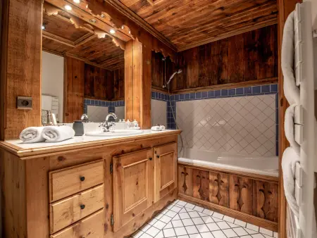 Chalet Courchevel 1850 : 5 chambres, piscine et spa - Photo 15