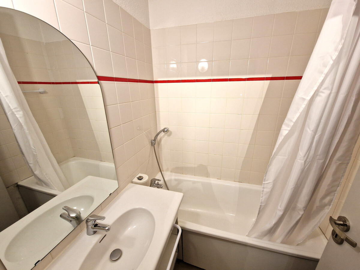 Appart 2 pièces + cabine, 6 pers, balcon sud-ouest à Valfréjus - Photo 5