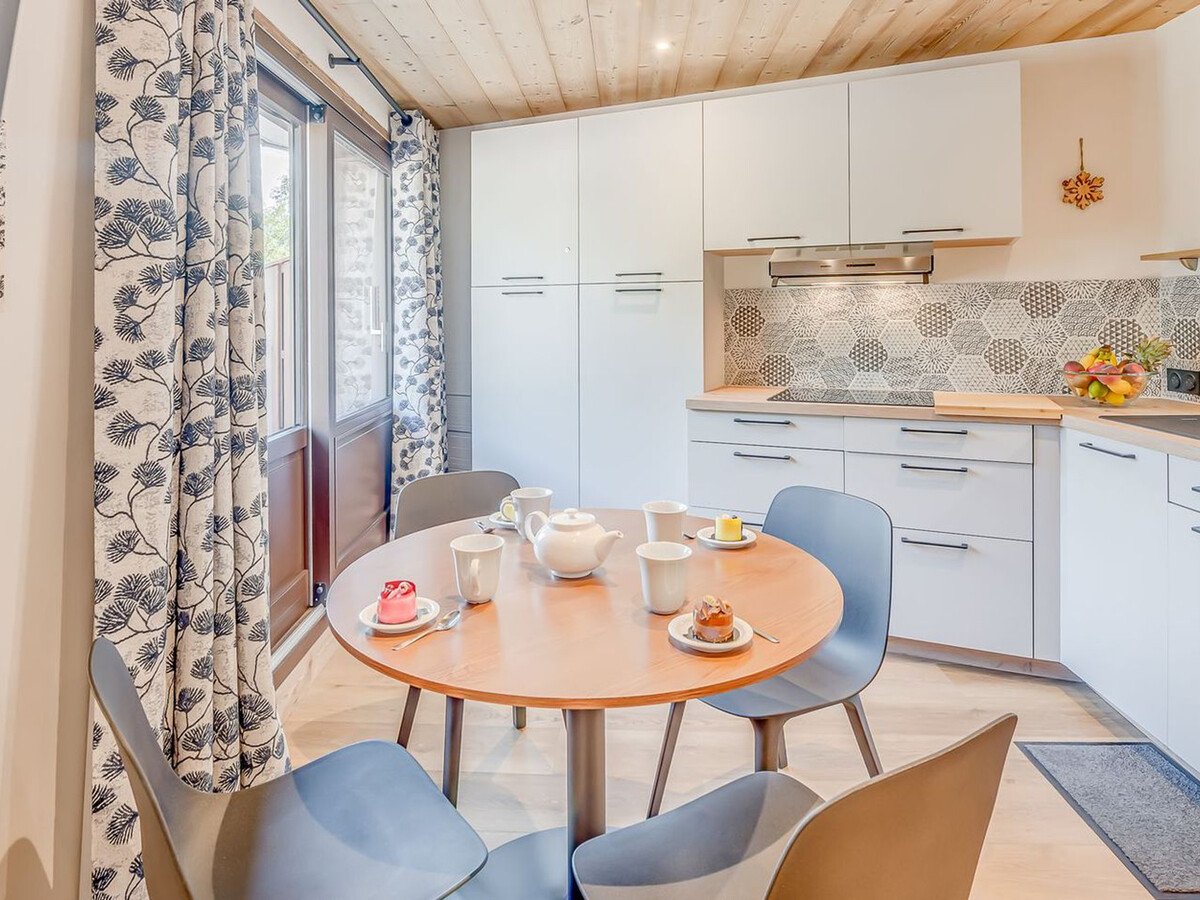 Appartement 2 pièces rénové 2023, accès direct télécabine - Photo 3