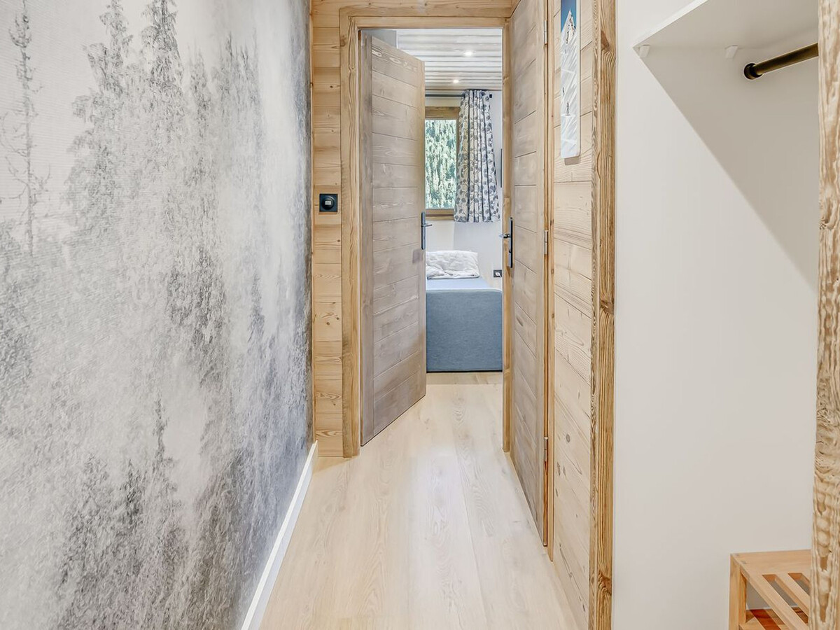 Appartement 2 pièces rénové 2023, accès direct télécabine - Photo 8