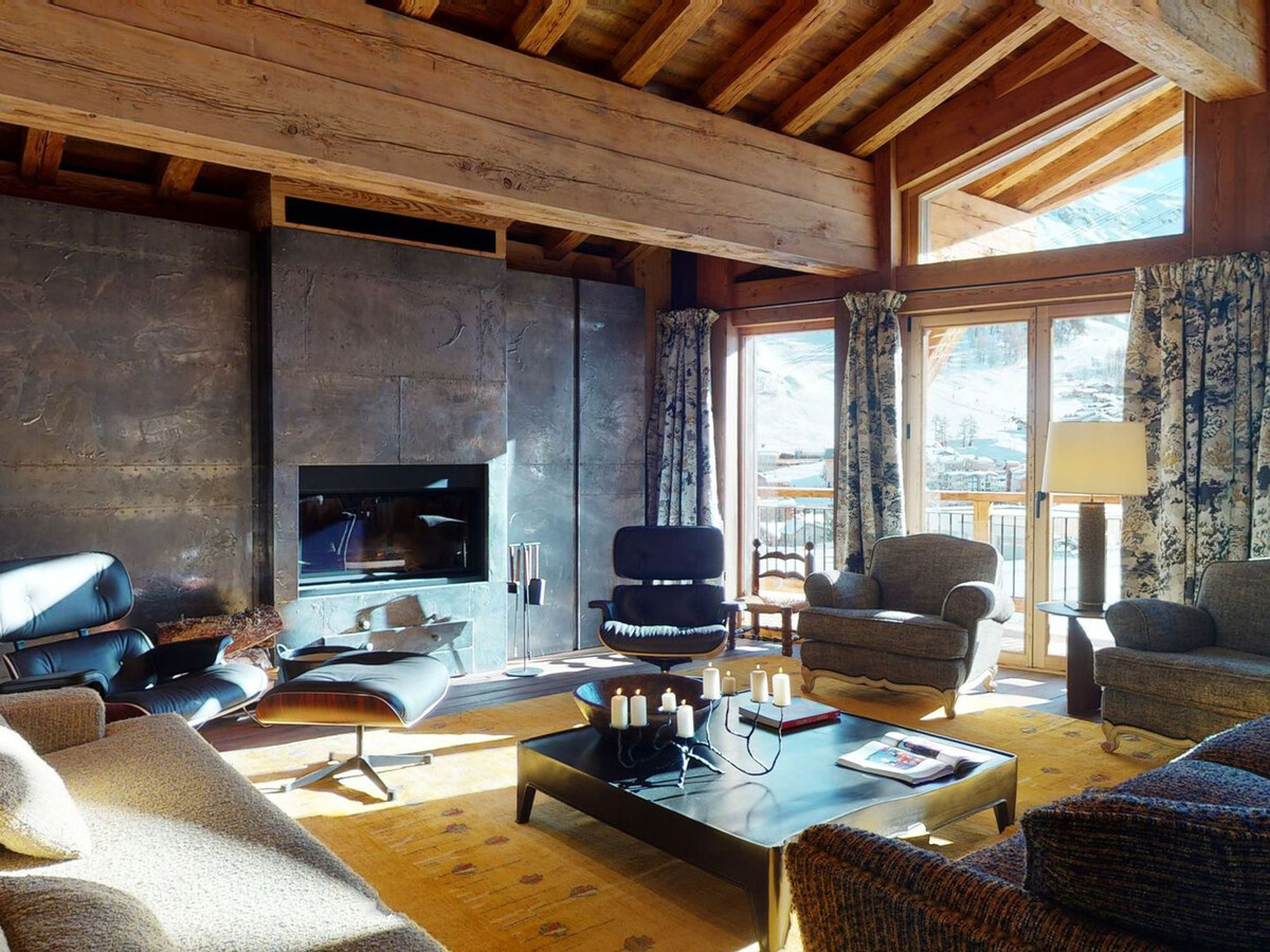 Chalet 450m² skis aux pieds, piscine chauffée, chef à Val-d'Isère - Photo 1