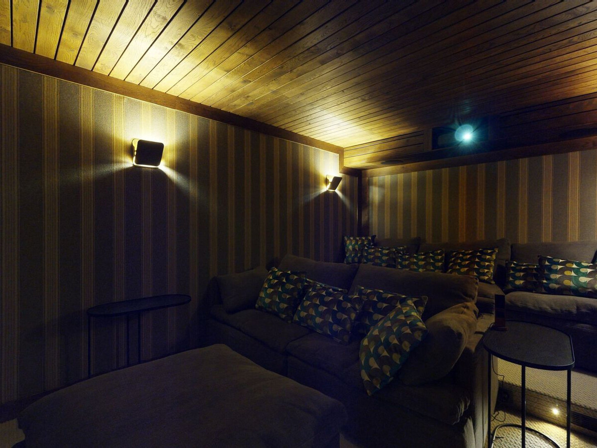 Chalet 450m² skis aux pieds, piscine chauffée, chef à Val-d'Isère - Photo 4