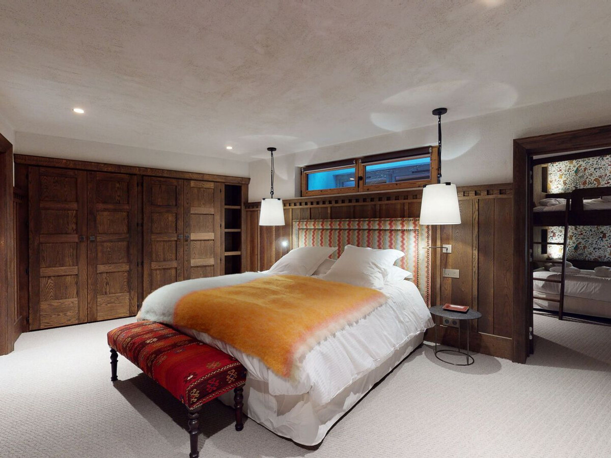 Chalet 450m² skis aux pieds, piscine chauffée, chef à Val-d'Isère - Photo 6
