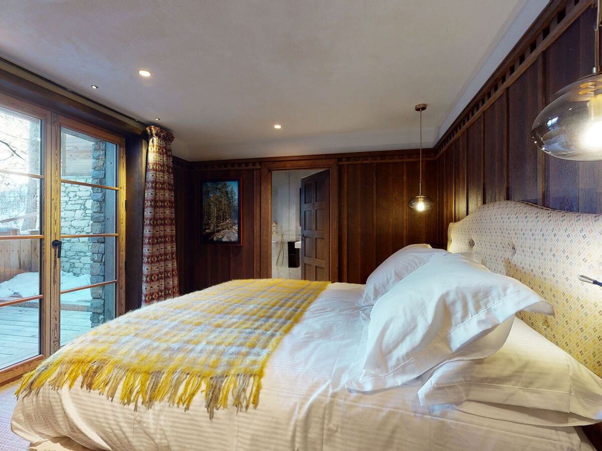 Chalet 450m² skis aux pieds, piscine chauffée, chef à Val-d'Isère - Photo 9