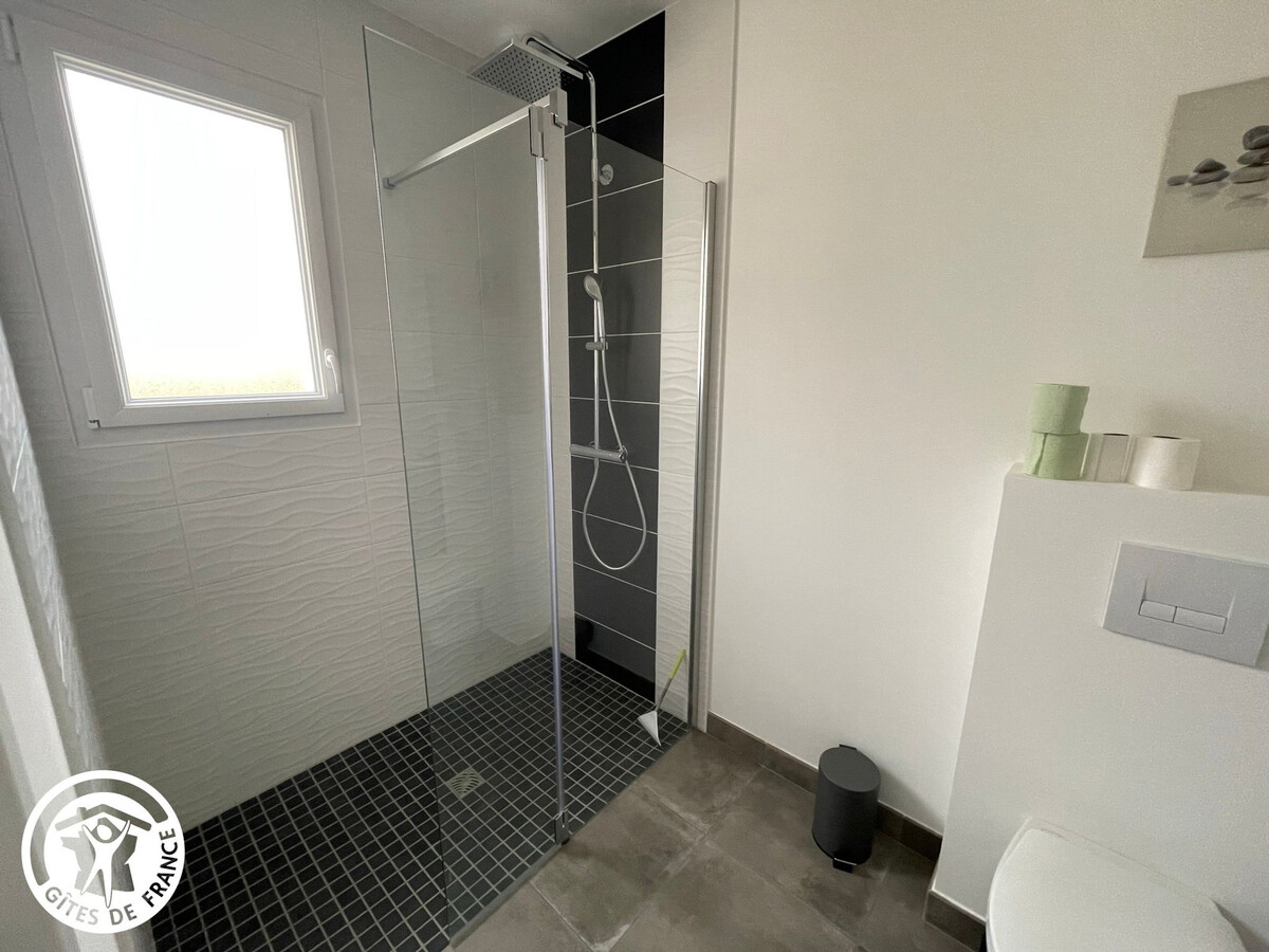 Gîte PMR 3 chambres avec jardin et vélos - Photo 10