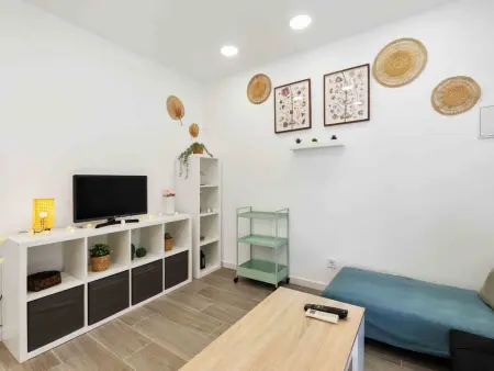 Maison Elena – Torrevieja, piscine à 650 m de la plage : photo 6