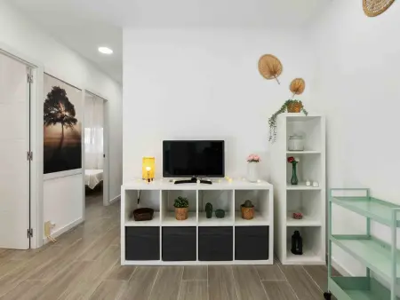 Maison Elena – Torrevieja, piscine à 650 m de la plage : photo 7
