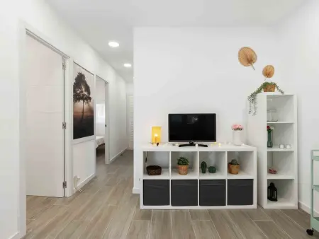Maison Elena – Torrevieja, piscine à 650 m de la plage : photo 8
