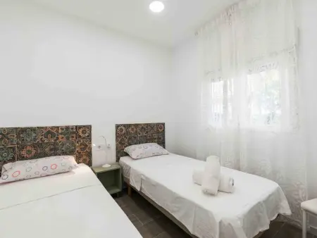 Maison Elena – Torrevieja, piscine à 650 m de la plage : photo 17