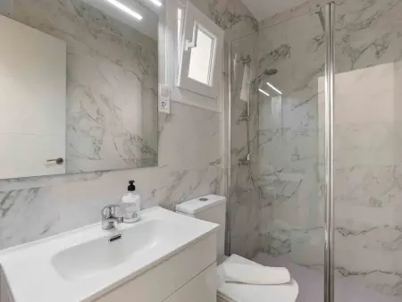 Maison Elena – Torrevieja, piscine à 650 m de la plage : photo 18