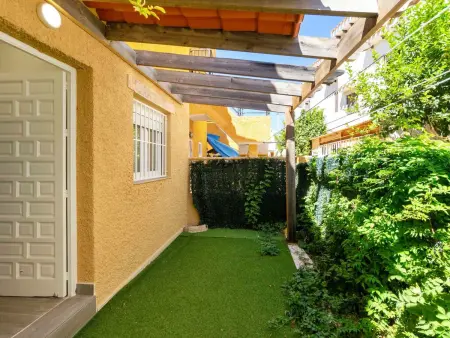 Maison Elena – Torrevieja, piscine à 650 m de la plage : photo 21