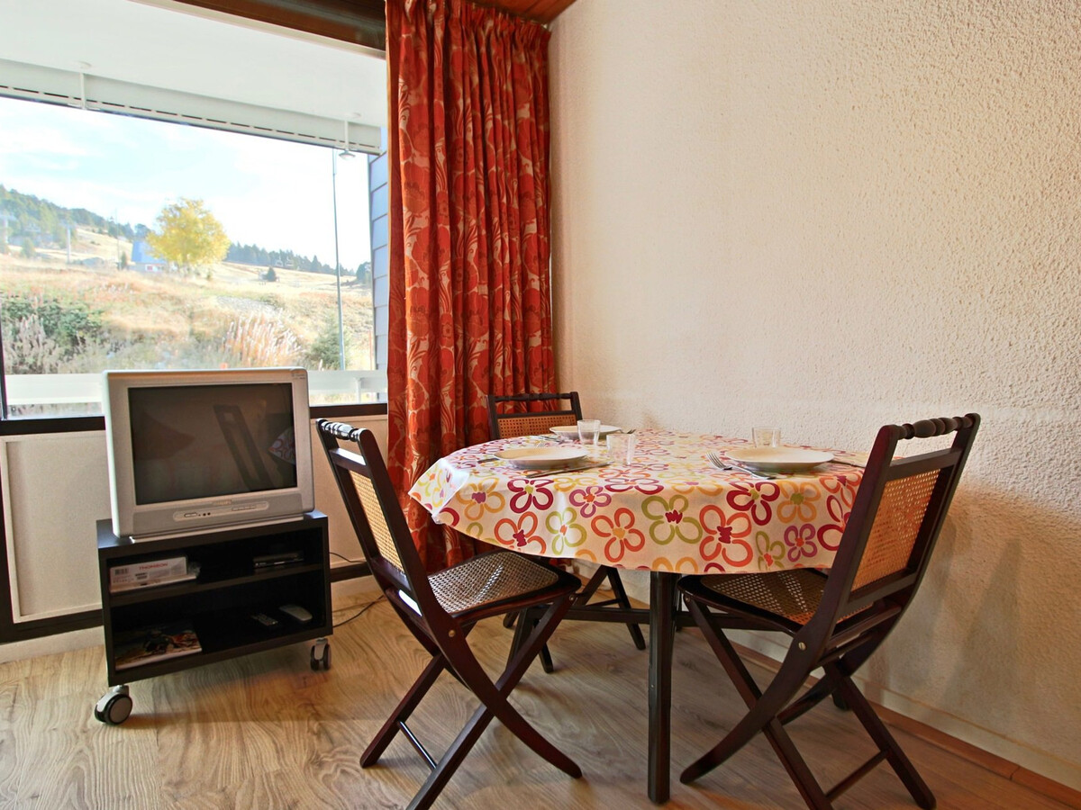 Appartement 2 pièces 4 pers à Chamrousse, balcon vue pistes - Photo 2
