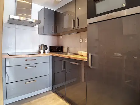 Appartement rénové aux pistes avec balcon, Appartement 5 personnes à Les Menuires : photo 5