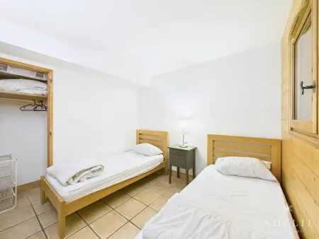 Appartement 3 pièces 56 m², balcon sud à 400 m des pistes : photo 10