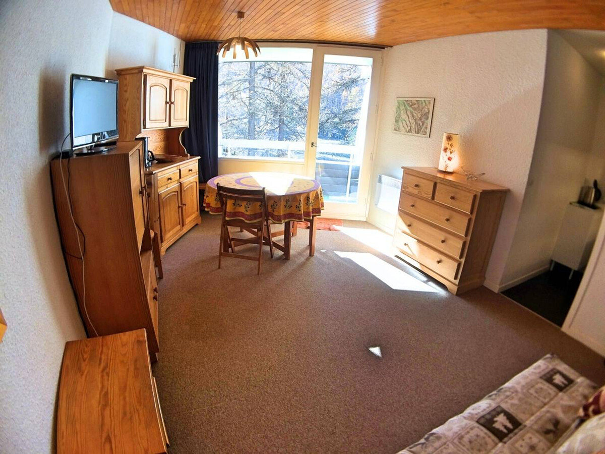 Studio Vars 30m² proche pistes et commerces - Photo 2
