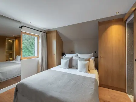 Chalet moderne et spacieux à Megève, 5 chambres, jacuzzi, salle TV, proche centre et remontée mécanique - Photo 11