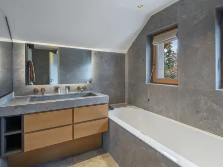 Chalet moderne et spacieux à Megève, 5 chambres, jacuzzi, salle TV, proche centre et remontée mécanique - Photo 12