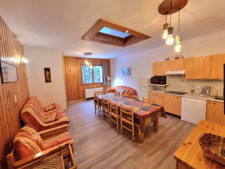 Appartement 10 pers. à Saint-Michel-de-Chaillol, 100 m des pistes : photo 2