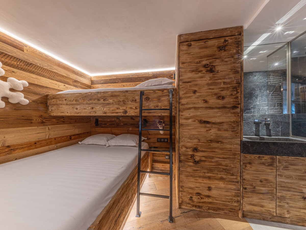 Appartement standing 60 m² avec balnéo et cheminée à Val-d'Isère - Photo 9