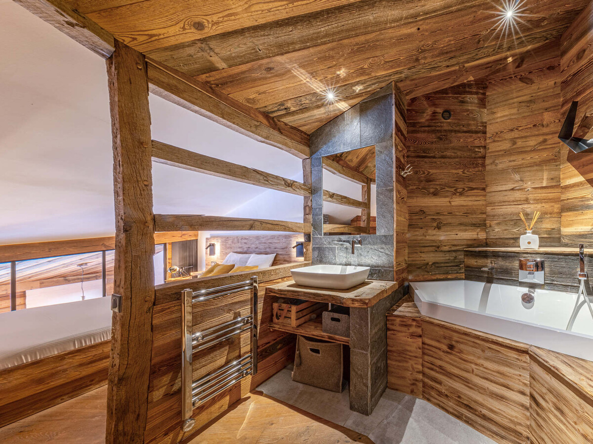 Appartement standing 60 m² avec balnéo et cheminée à Val-d'Isère - Photo 10