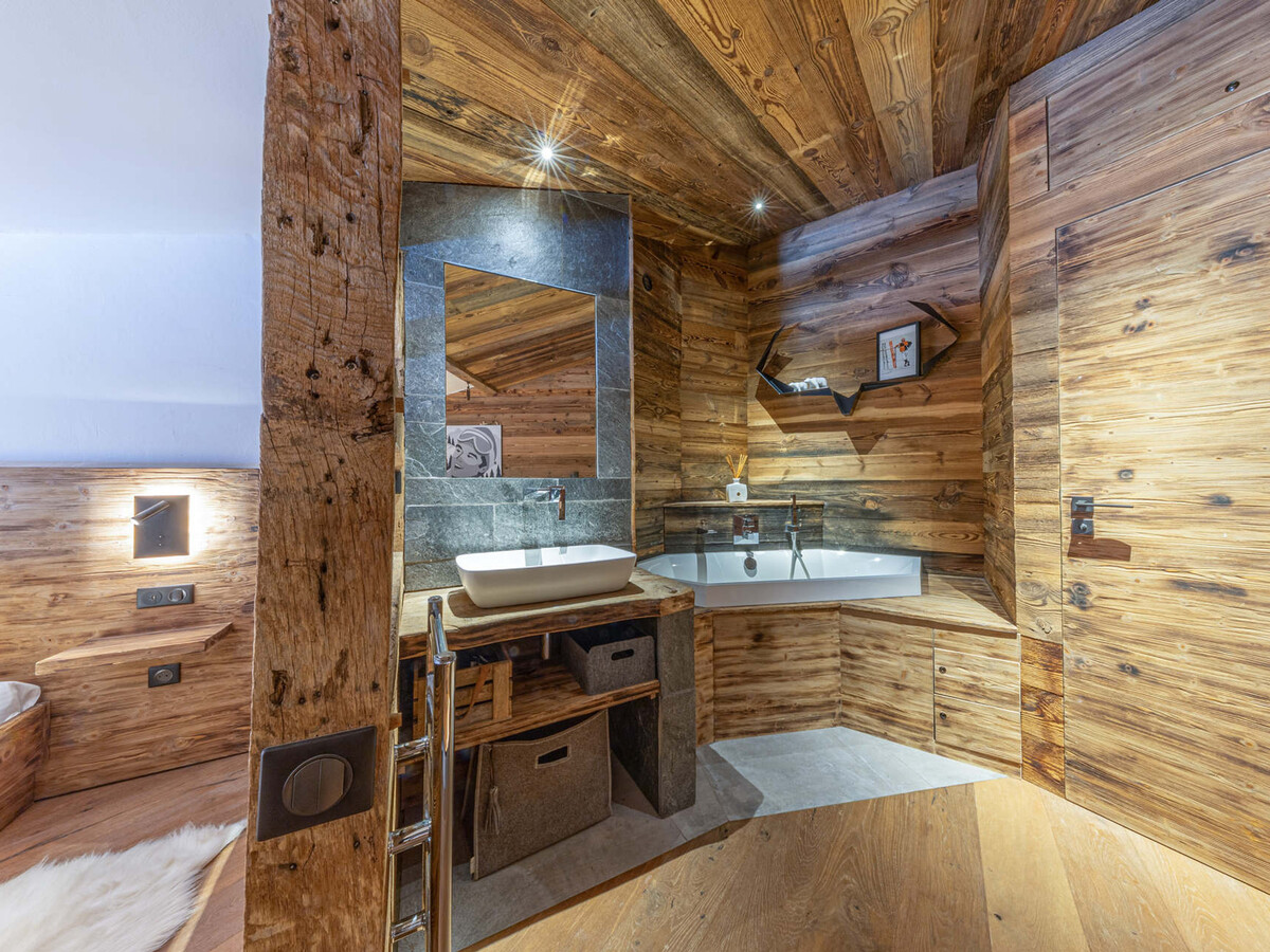 Appartement standing 60 m² avec balnéo et cheminée à Val-d'Isère - Photo 14