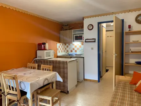 Studio cabine 4 personnes, balcon sud, navette gratuite à Morzine - Photo 6