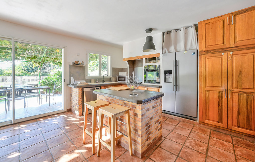 Maison 11 personnes à Saint Martin de Crau - Photo 6