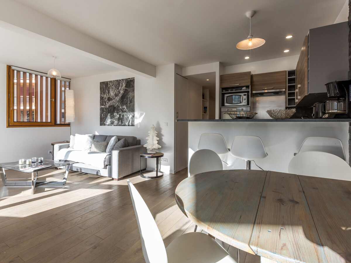 Appt 62m² balcon sud, Vue montagnes, 10e étage - Photo 2