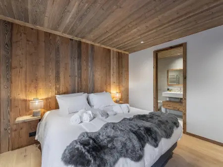 Chalet neuf 360m² piscine sauna à Saint-Martin-de-Belleville : photo 6