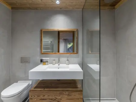 Chalet neuf 360m² piscine sauna à Saint-Martin-de-Belleville : photo 7