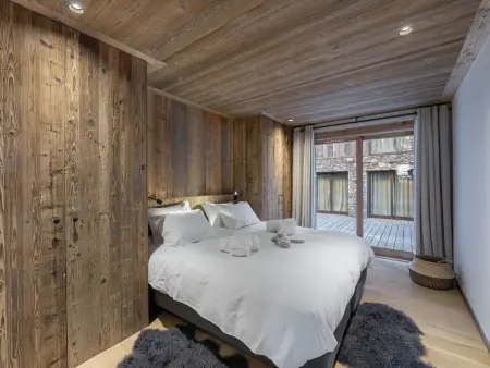 Chalet neuf 360m² piscine sauna à Saint-Martin-de-Belleville : photo 10