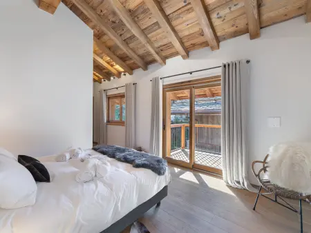 Chalet neuf 360m² piscine sauna à Saint-Martin-de-Belleville : photo 14