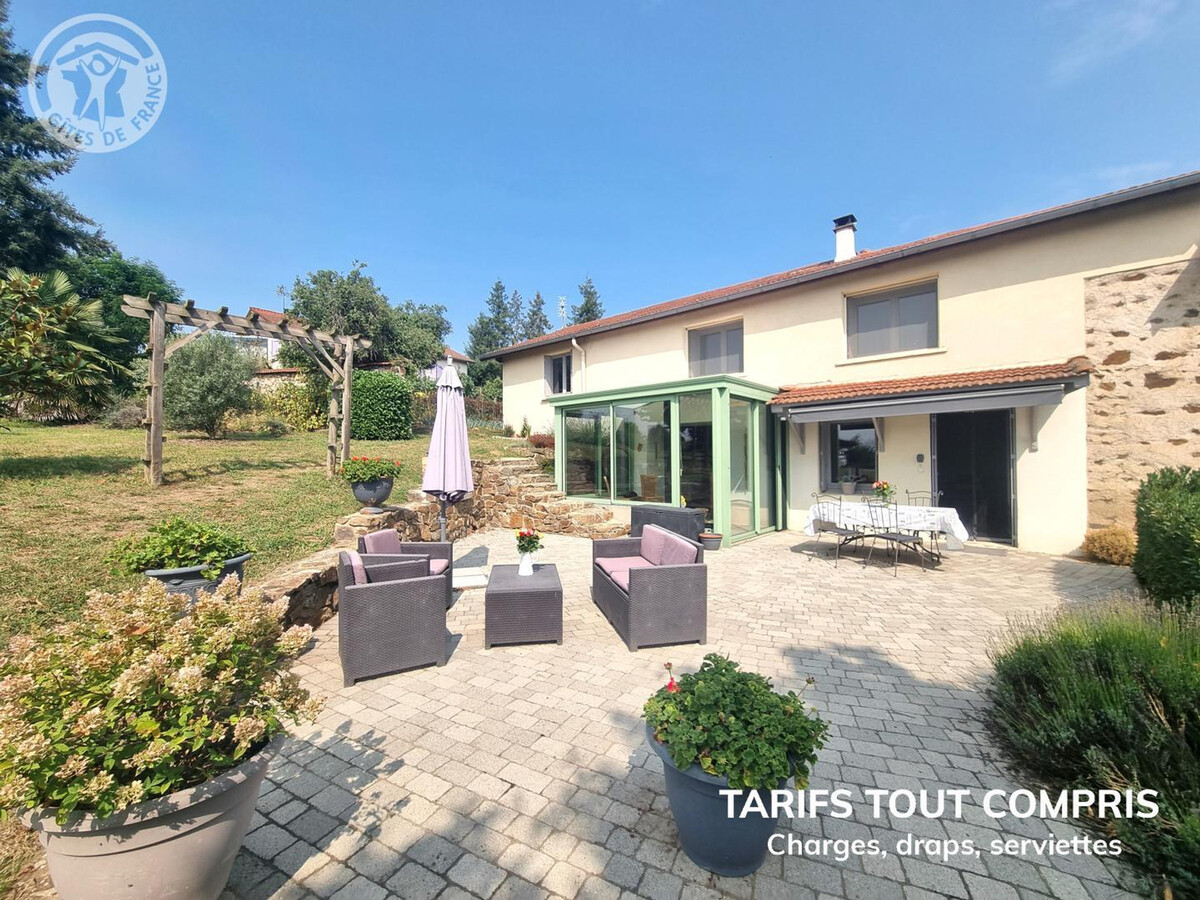 Gîte 130m² ancien fermé, terrasse Sud 80m² à Saint-Galmier - Photo 1