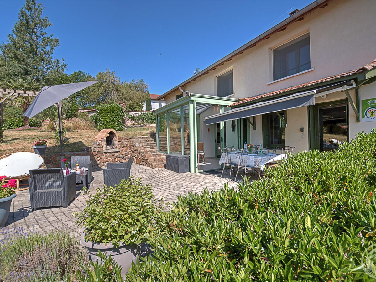 Gîte 130m² ancien fermé, terrasse Sud 80m² à Saint-Galmier - Photo 2