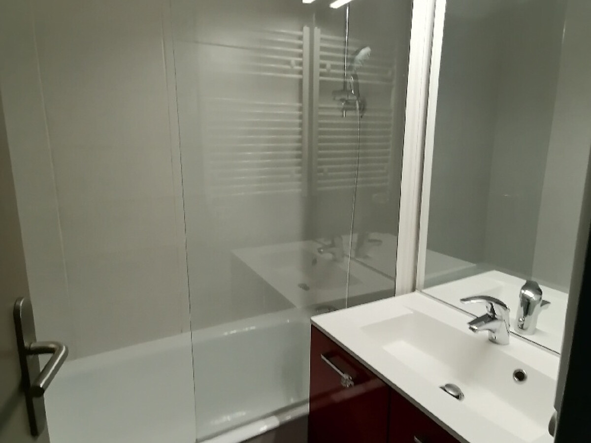 Appartement 5 personnes rénové, balcon sud, parking couvert - Photo 6