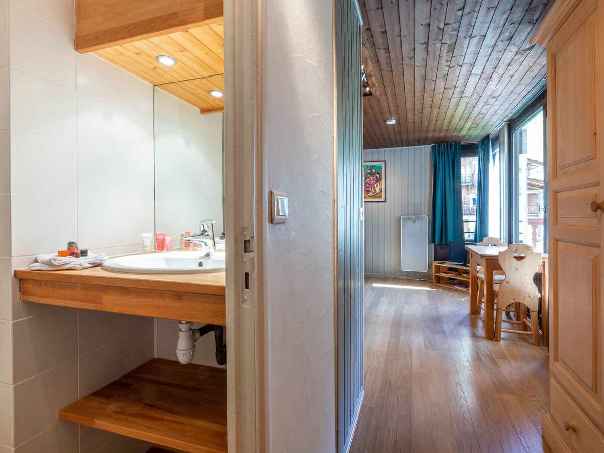 Studio 25m² balcon Est, casier à skis à Val-d'Isère - Photo 6