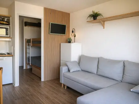 Location appartement à Les Menuires, Charmant studio pour 3 pers. avec balcon, au pied des pistes, Reberty 2000