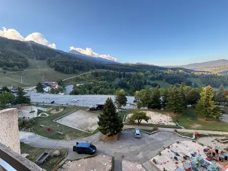 T2 aux Balcons de Villard, accès direct aux pistes : photo 9