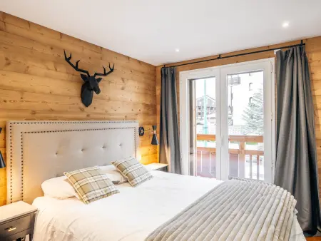 T4 110m² aux Deux Alpes : 2 terrasses et jacuzzi : photo 8