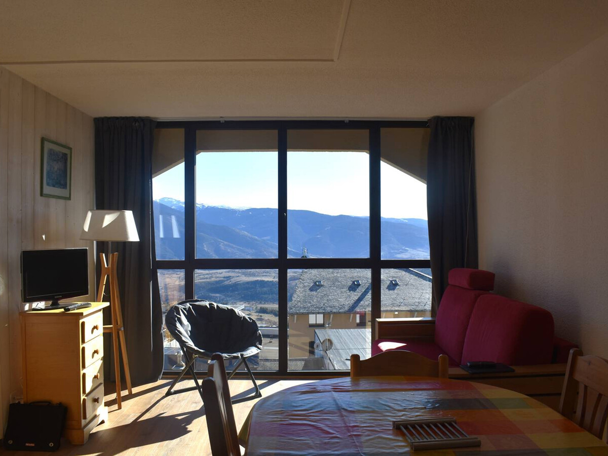 2 pièces cabine avec vue Pyrénées et accès direct pistes - Photo 5
